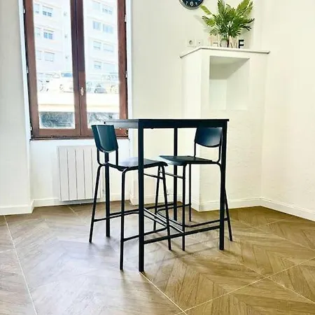 Tres Grand A Deux Pas De La Place De Jaude Puits Artesien Apartamento
